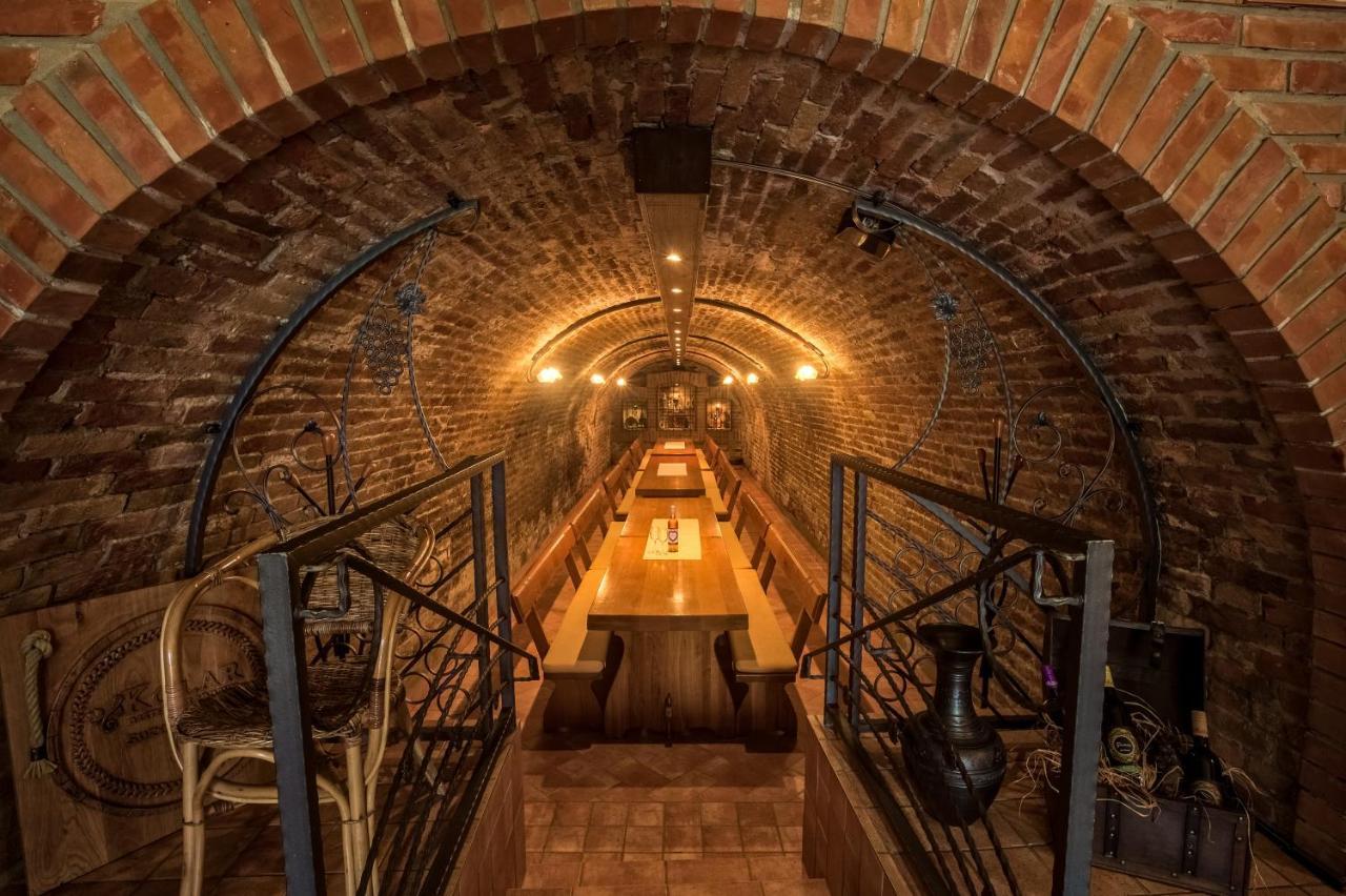 Podrumi Kolar "Suza Baranje" Kneževi Vinogradi エクステリア 写真